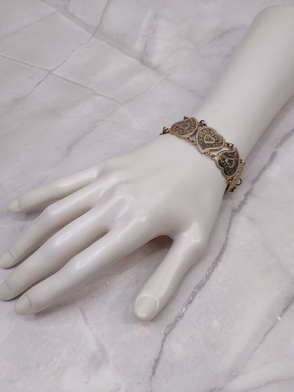 Vintage Damascene Heart Link Bracelet - Picture 2 of 8